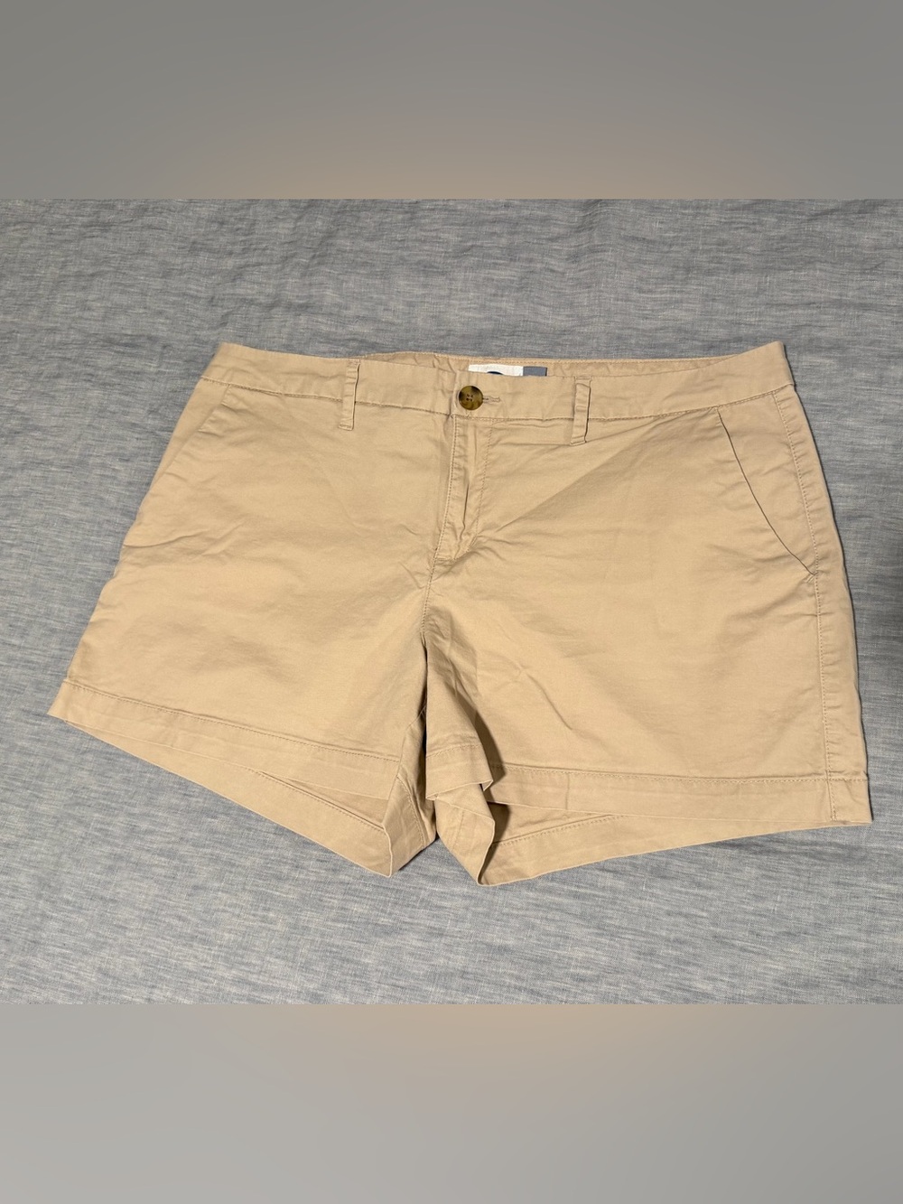 Old Navy Women’s Tan Shorts Size 12